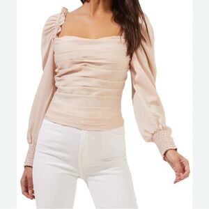 ASTR Square-Neck Puff Sleeve Long Sleeve Top in Blush Ruched Size M